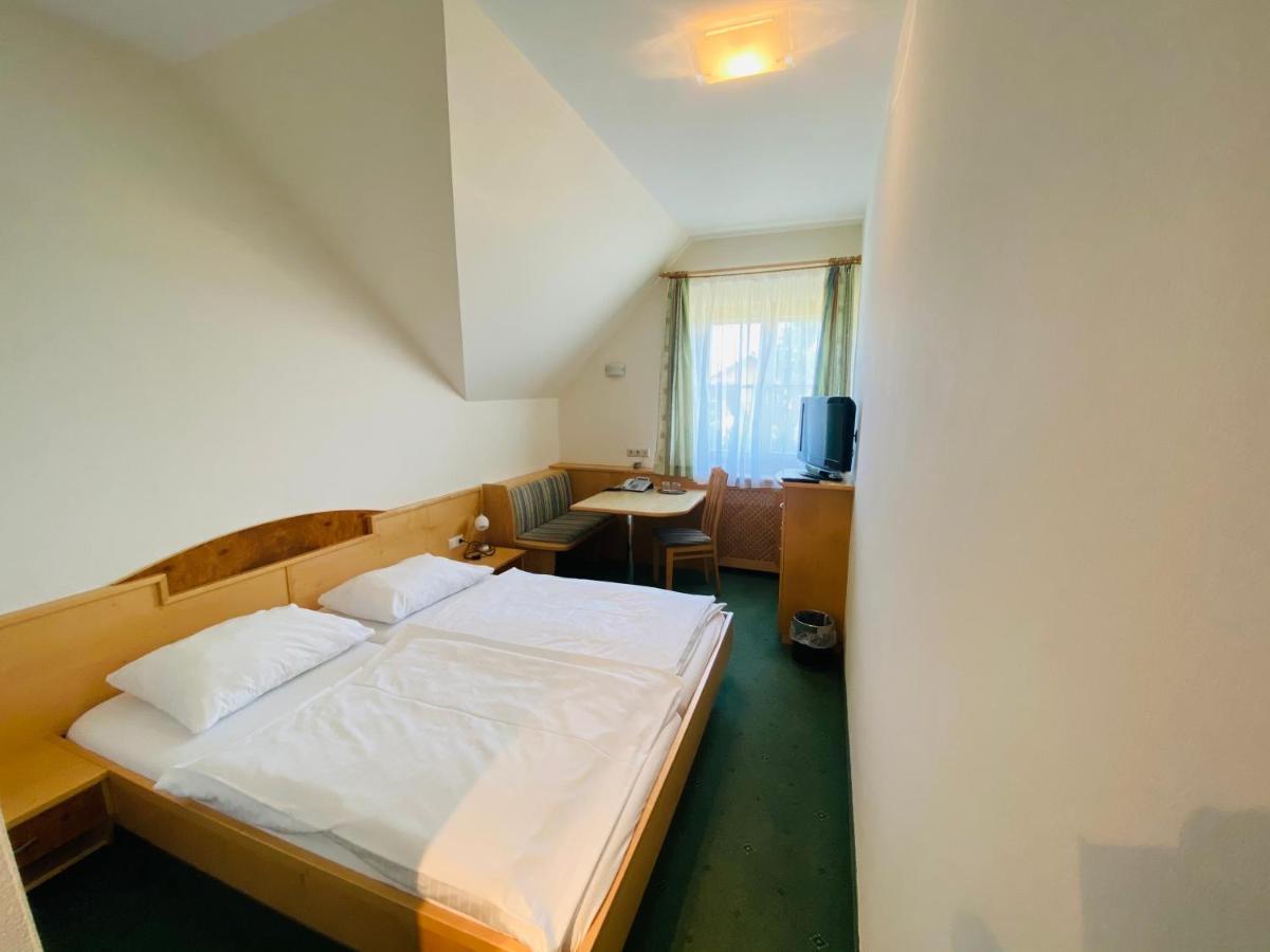 Manhartsbrunn Hotel Stich מראה חיצוני תמונה