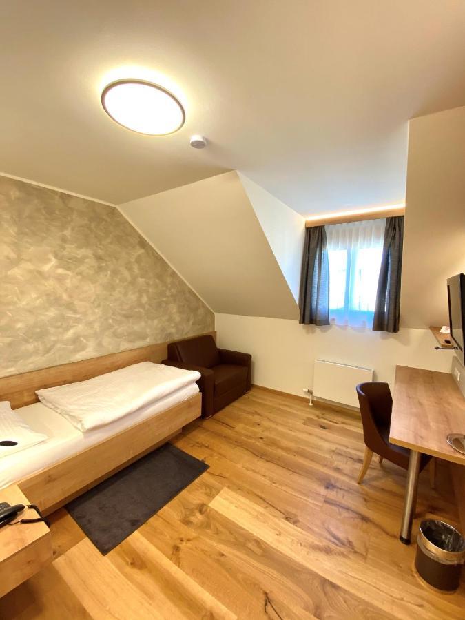 Manhartsbrunn Hotel Stich מראה חיצוני תמונה